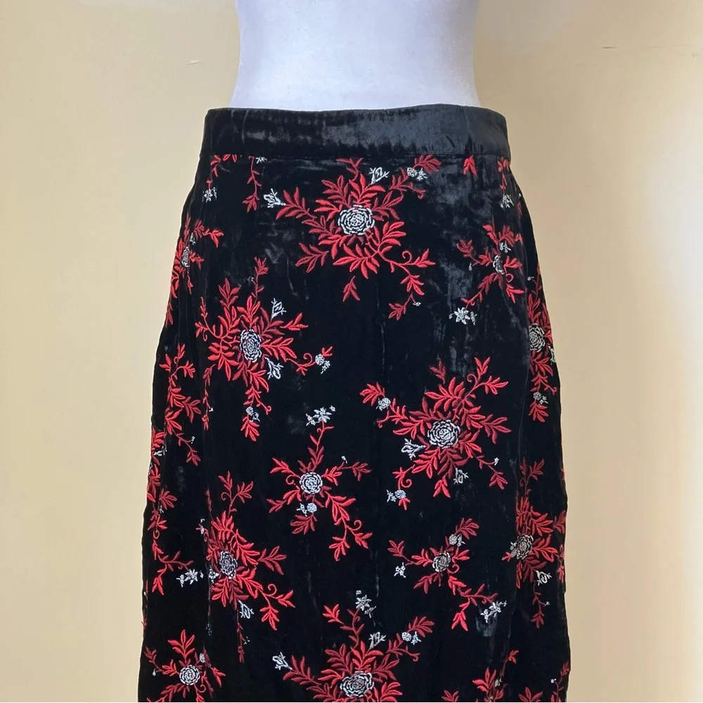 Maeve by Anthropologie Black Velvet Red Floral Embroidery Pencil Fringe Skirt - Picture 10 of 13